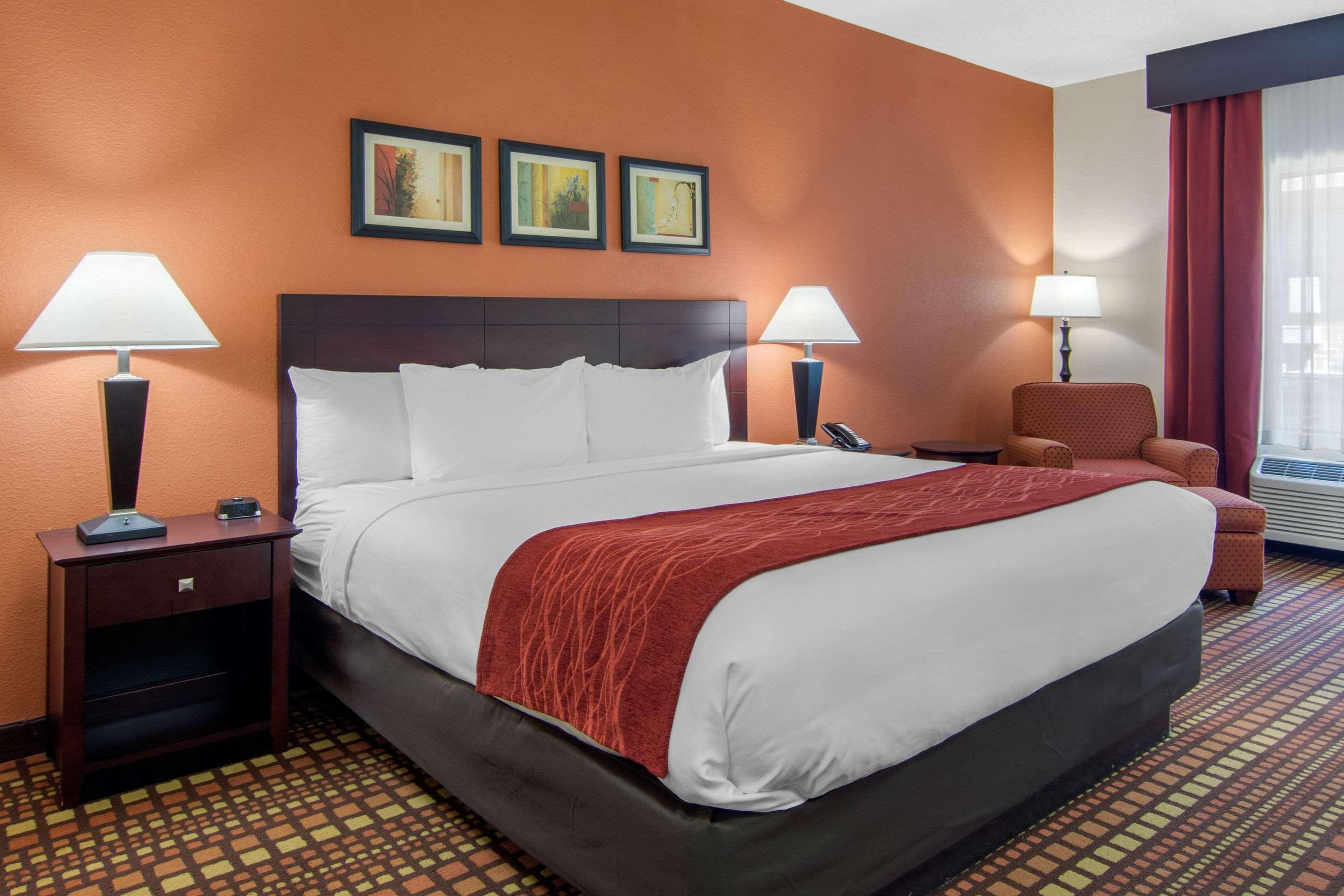 Comfort & Inn Suites Canton Exterior photo
