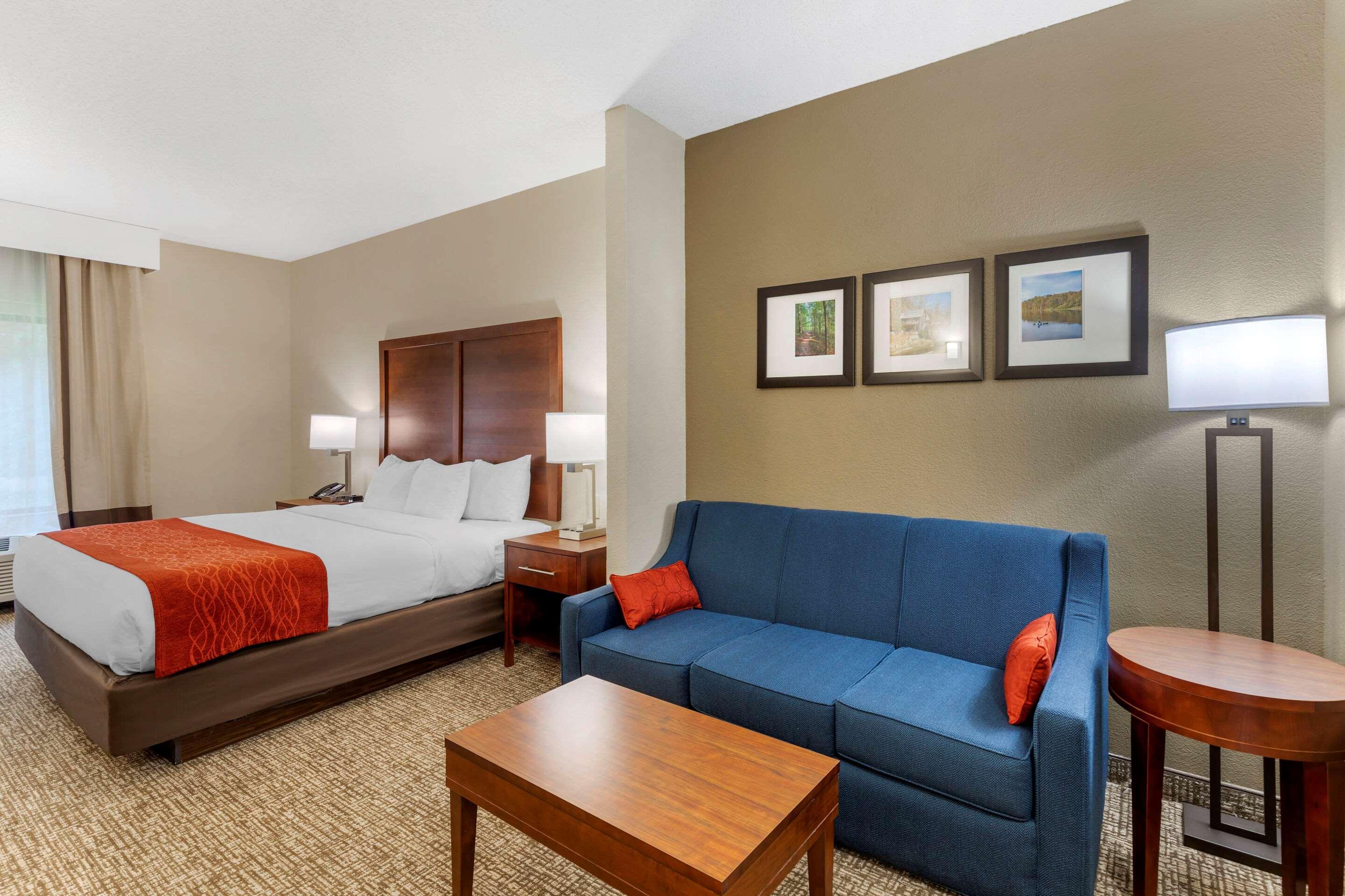 Comfort & Inn Suites Canton Exterior photo