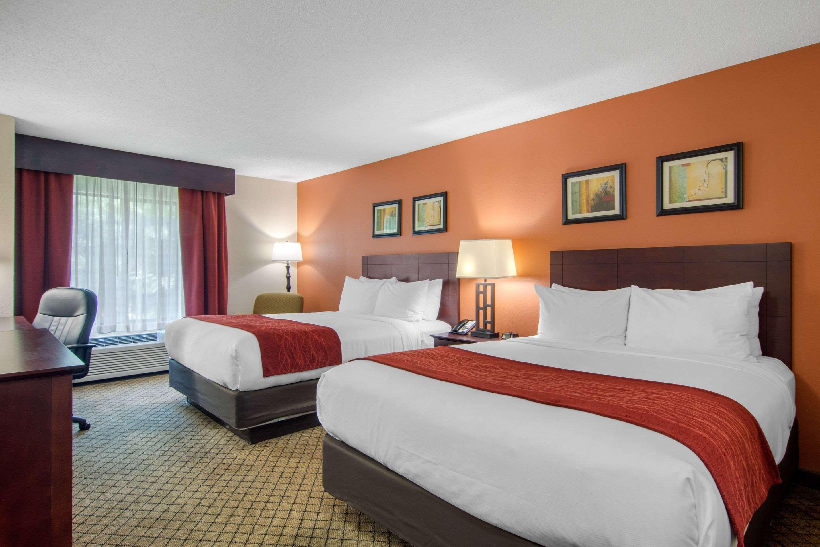 Comfort & Inn Suites Canton Exterior photo