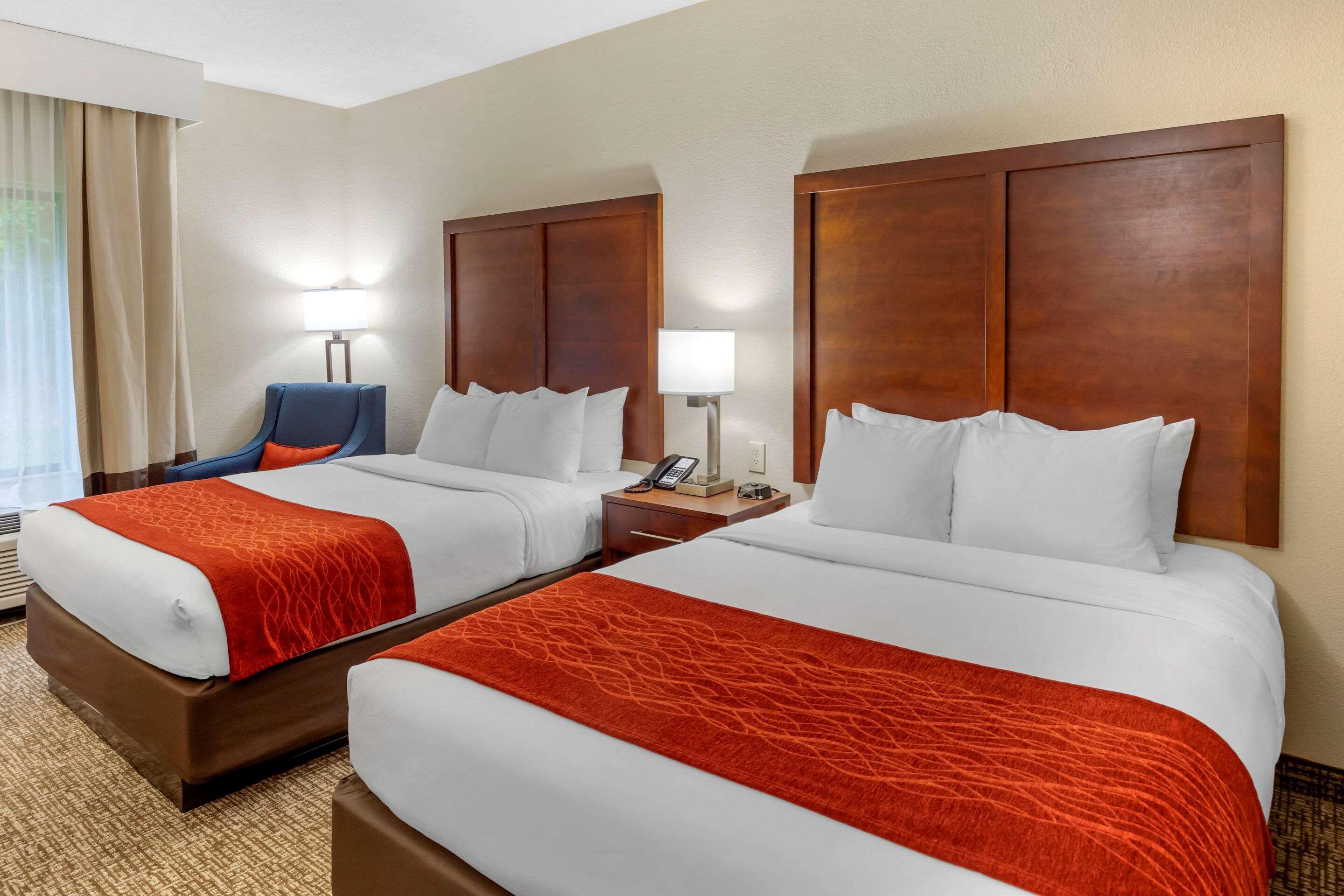 Comfort & Inn Suites Canton Exterior photo
