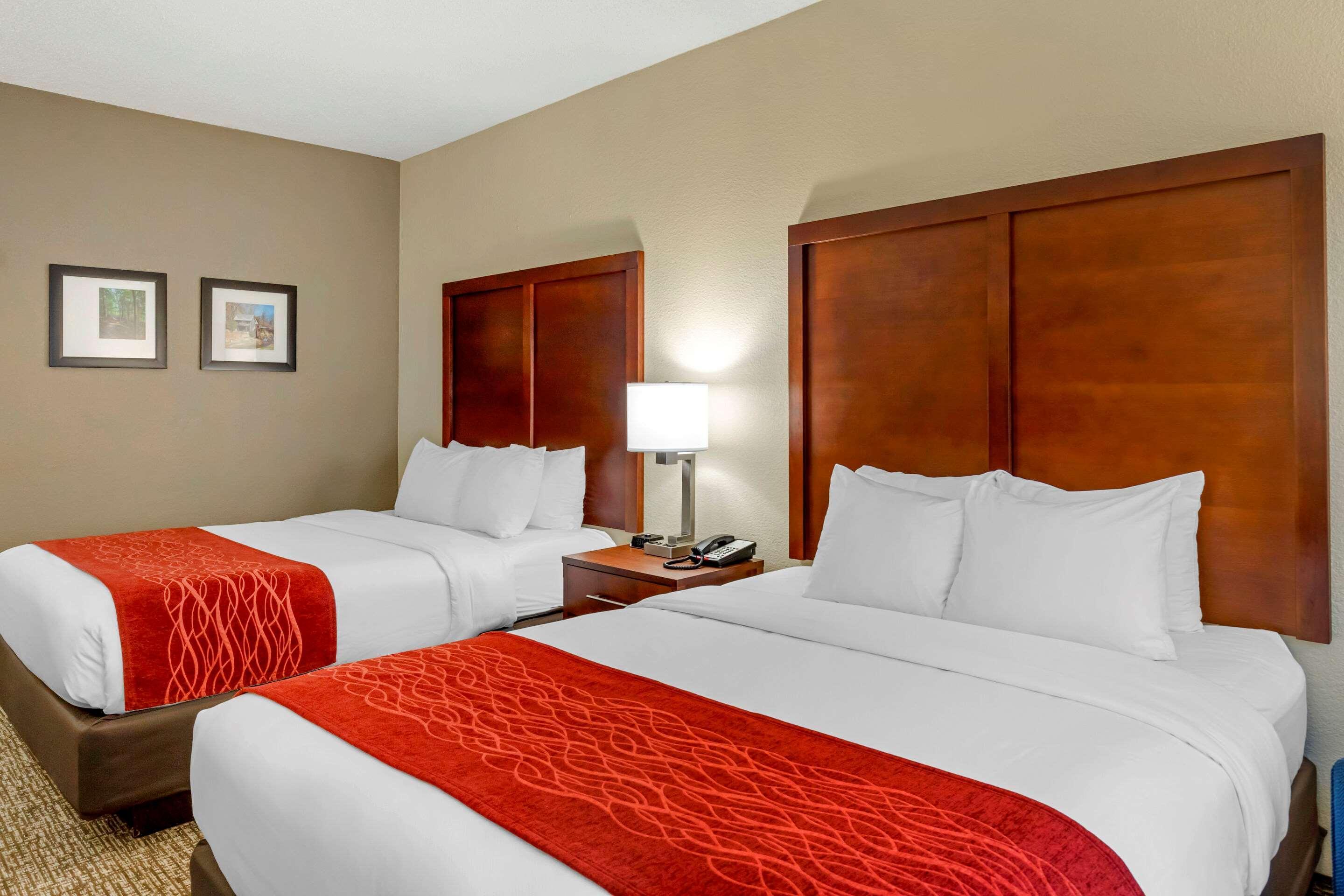 Comfort & Inn Suites Canton Exterior photo
